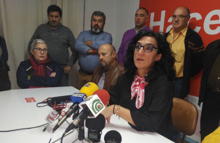 Nuria López durante la presentación de su candidatura a secretaria general del PSOE de Plasencia