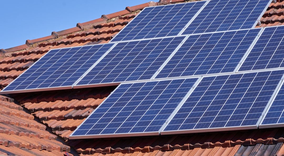 Una de las actuaciones subvencionables puede ser la instalación de paneles solares para autoconsumo 