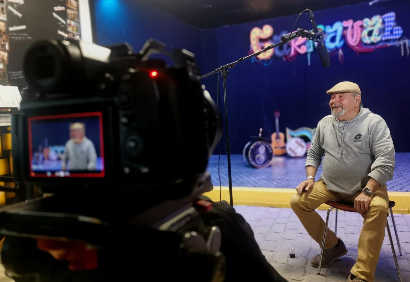 Juan Luis Cabrera "Larala". Antigua comparsa de los Revivíos de Morón