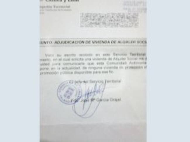 Reproducción de la carta enviada a la solicitante de una vivienda de alquiler social.