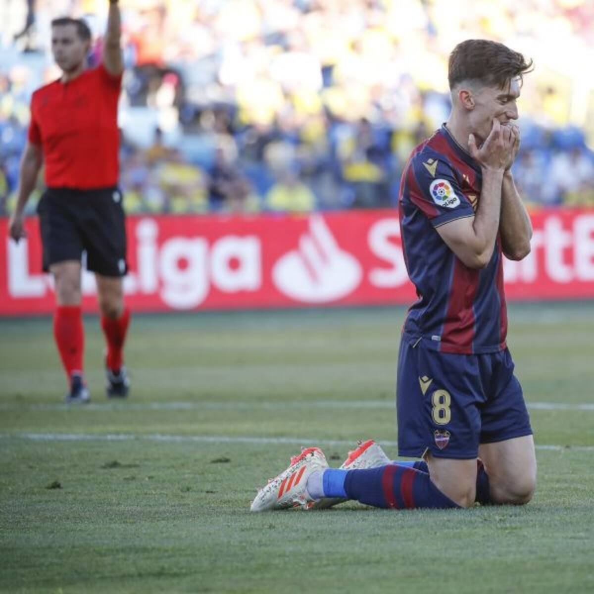 La falta de pegada del Levante en el Gran Canaria (0-0) le aleja del ascenso directo