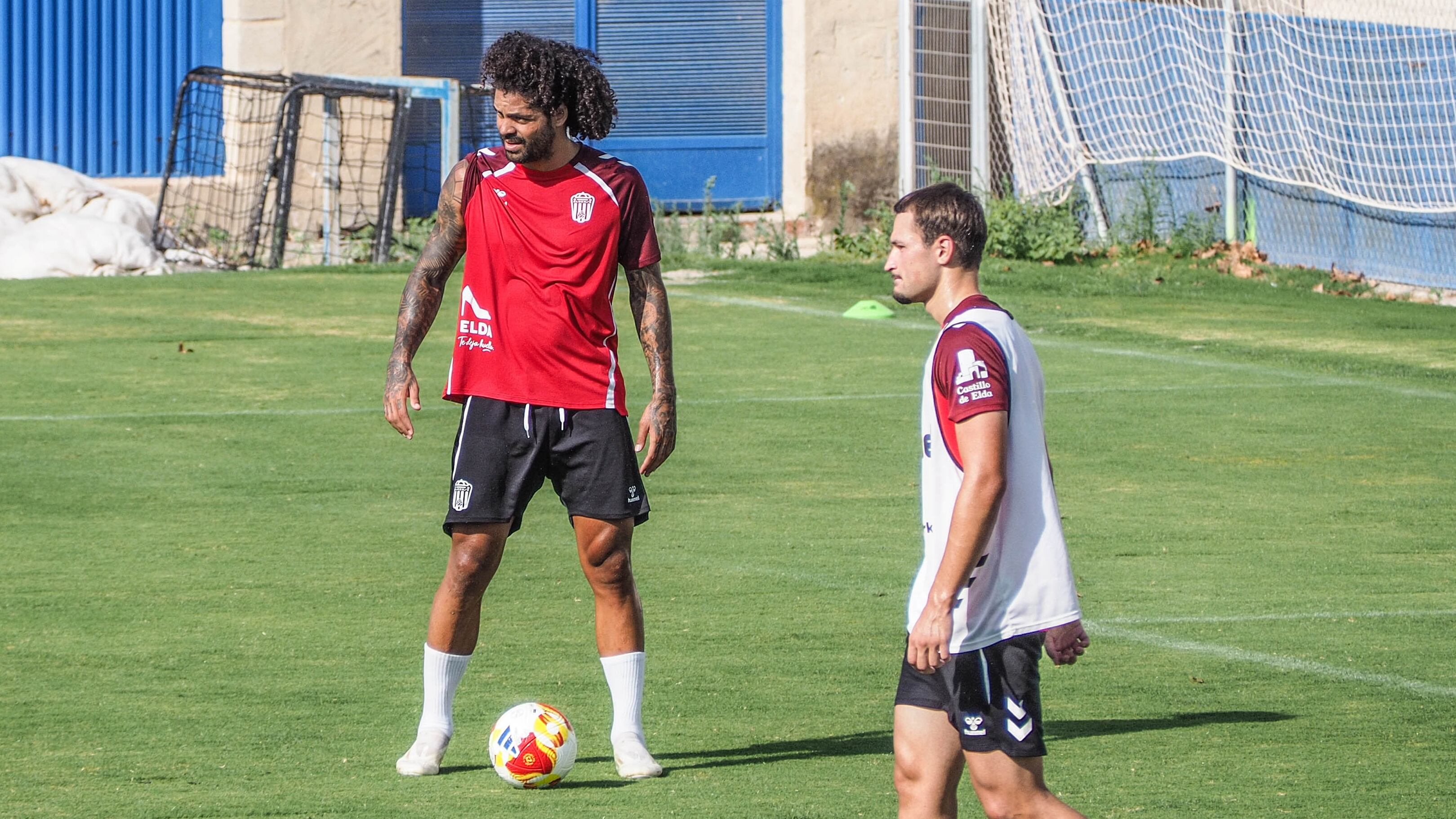 Aridane ha hecho la pretemporada con el Eldense