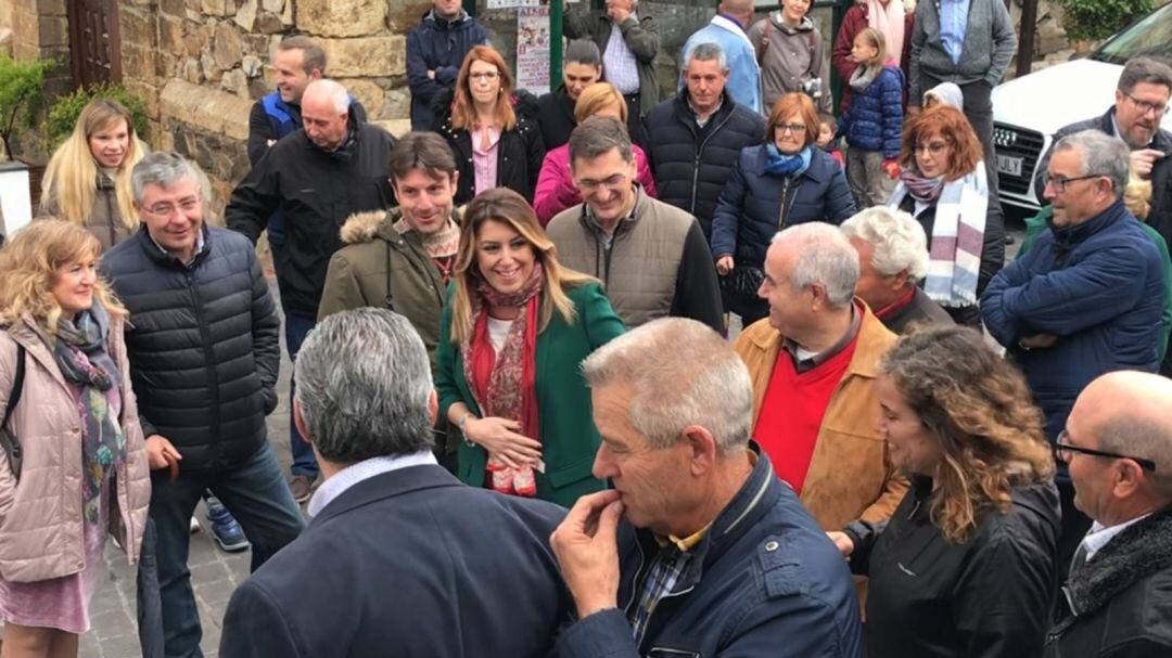 Díaz presenta a candidatos municipales de la Alpujarra.