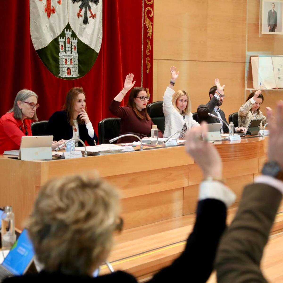 Alcobendas prohibirá el uso del niqab o el burka en las dependencias municipales