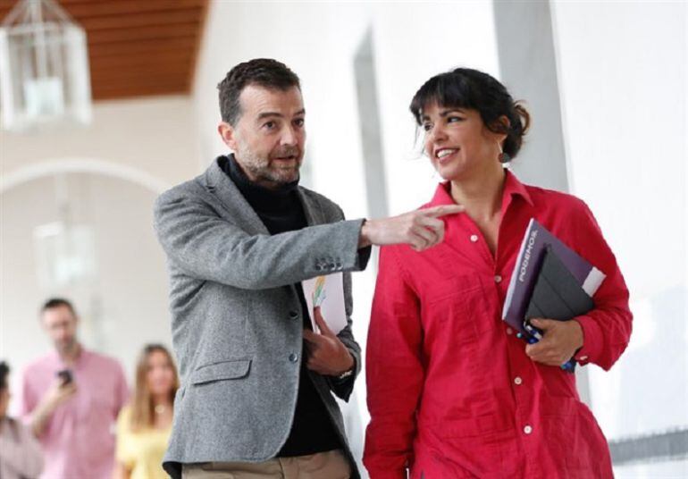 IU y Podemos irán juntos a las elecciones autonómicas y municipales en Andalucía