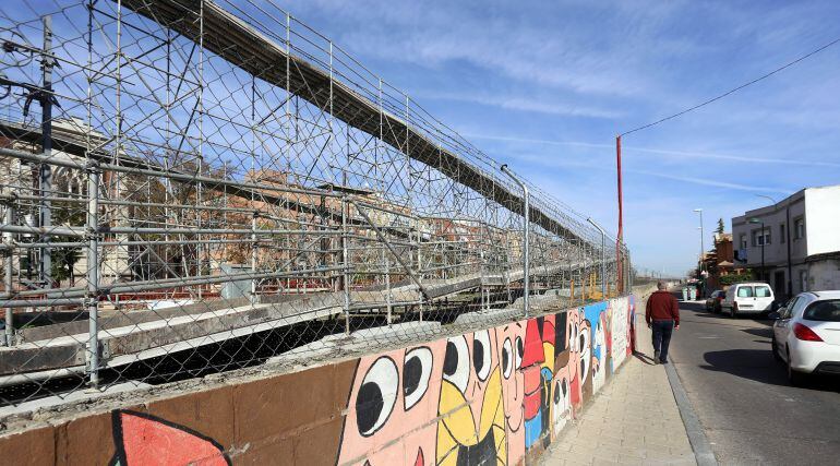 Una parte de la pasarela peatonal de La Pilarica