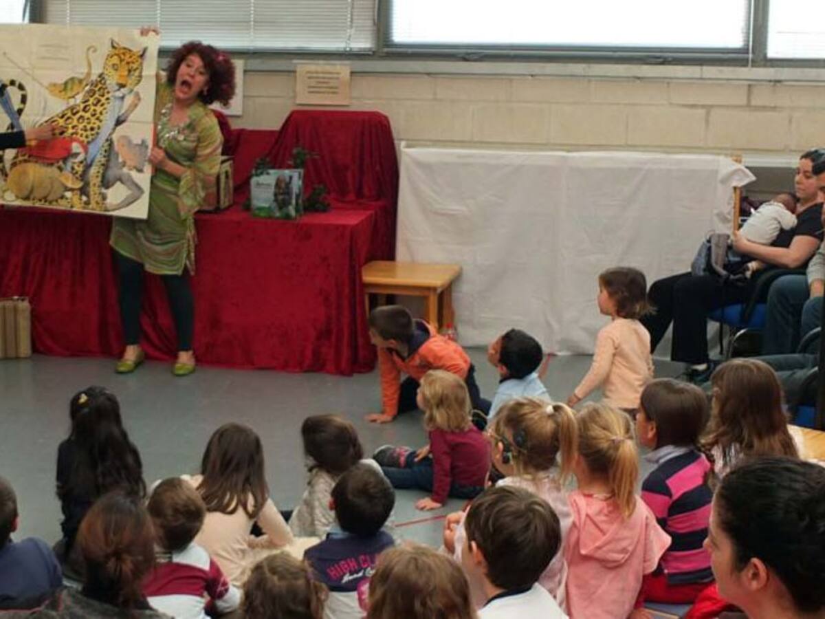 Ya se pueden recoger las entradas para asistir al 'viernes de cuento' de Paracuellos de Jarama