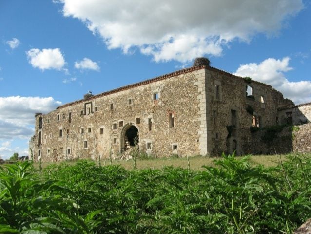 Ruinas del convento de Santo Domingo en Piedrahita (Ávila)