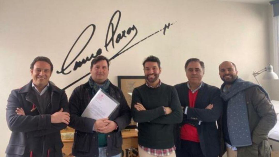 Firma del proyecto con Francisco de Asís Claros