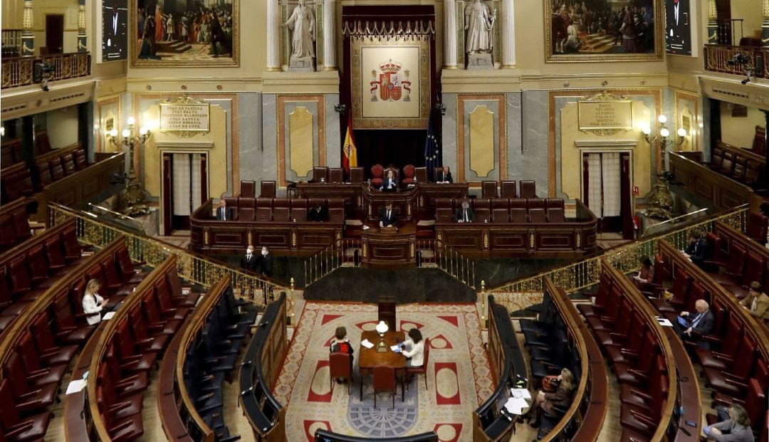 El hemiciclo, durante la primera sesión de control al Ejecutivo celebrada en el Congreso desde que se declaró el estado de alarma el pasado 14 de marzo.