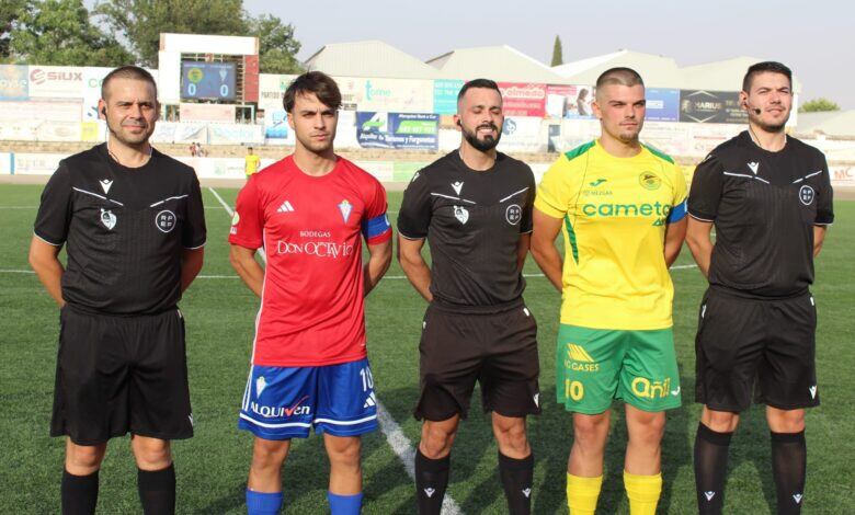 Atlético de Tomelloso contra el CP Villarrobledo