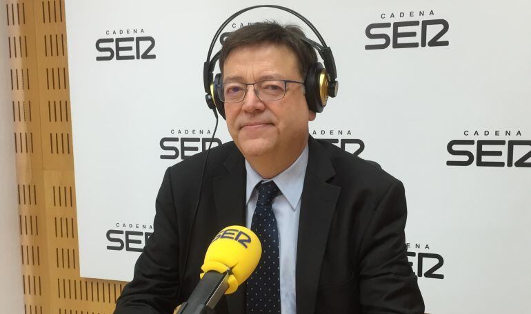 Ximo Puig, en los estudios de Cadena SER Valencia