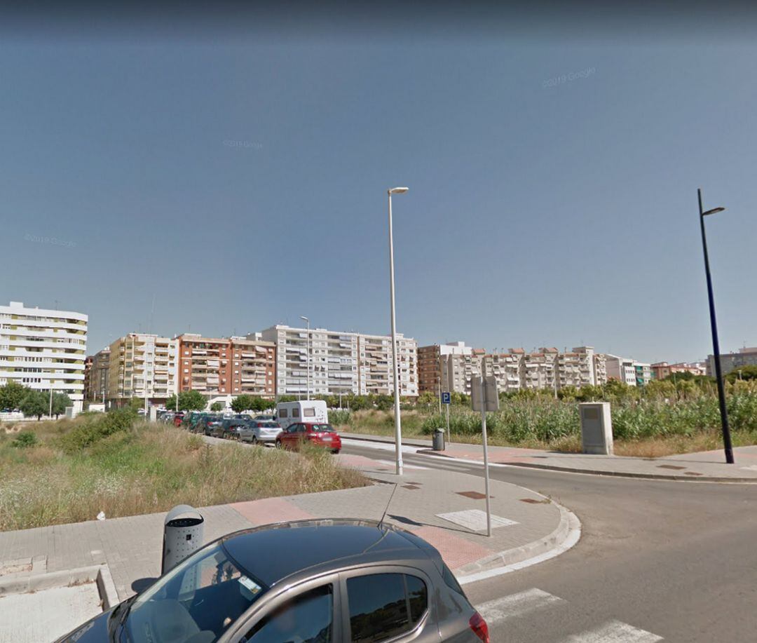 Solares en la Calle Mondúver donde se construirá el edificio