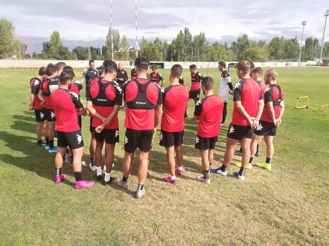 Imagen grupal en uno de los últimos entrenamientos de la Cultural