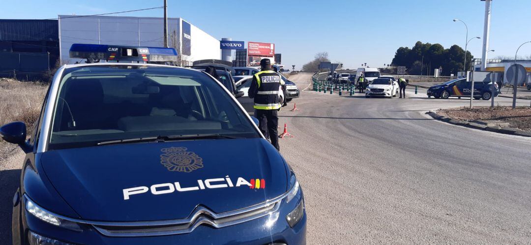 La Policía Nacional controla la movilidad en los accesos a Ciudad Real