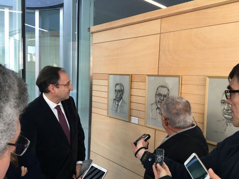 Inauguración de la exposición de Félix de la Vega