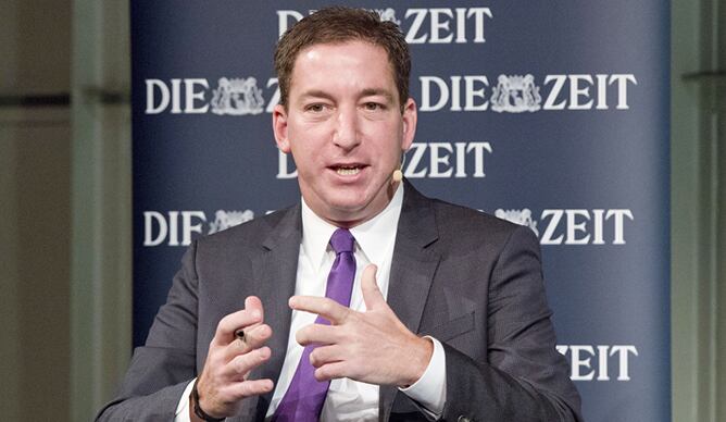 El periodista Glenn Greenwald durante la presentación de su libro