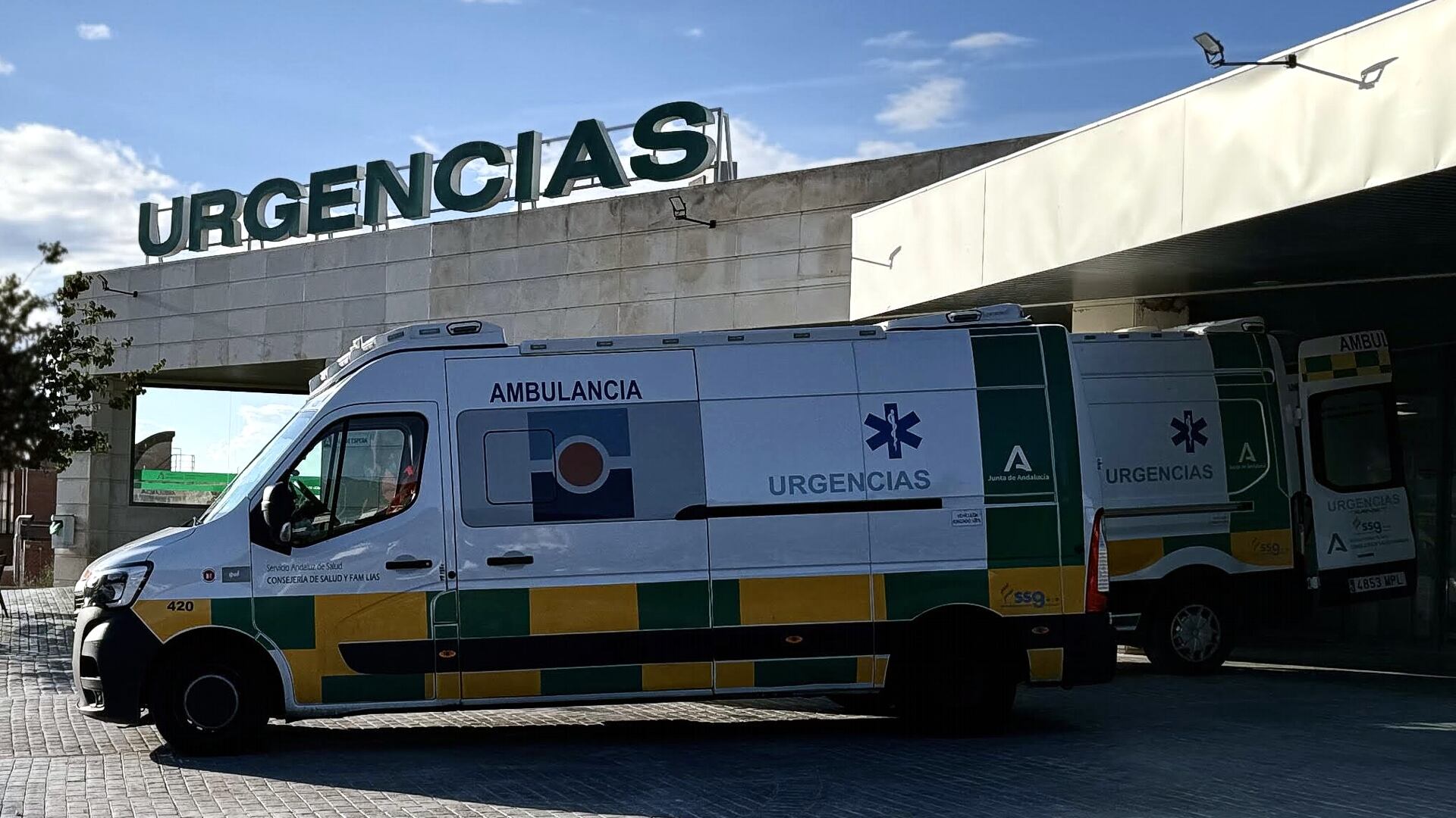 Traslado de los heridos al Hospital de Antequera