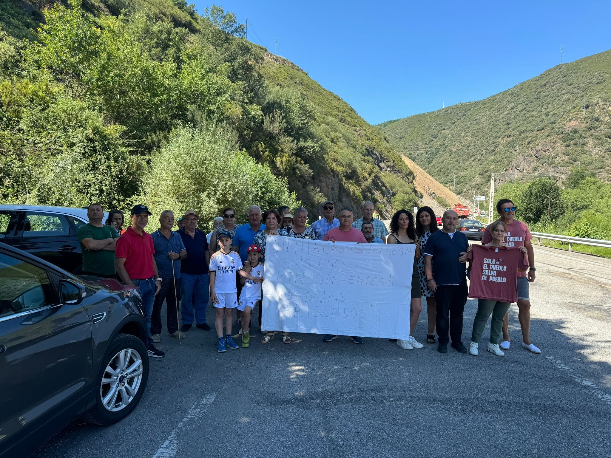 Vecinos protestando