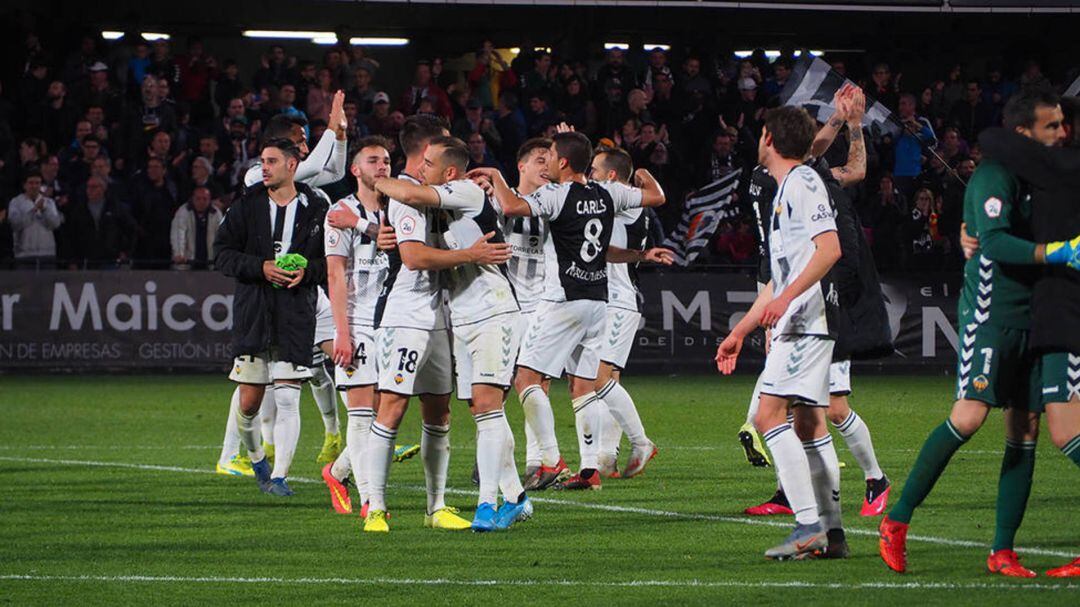 El Castellón puede ser esta noche equipo de Segunda División