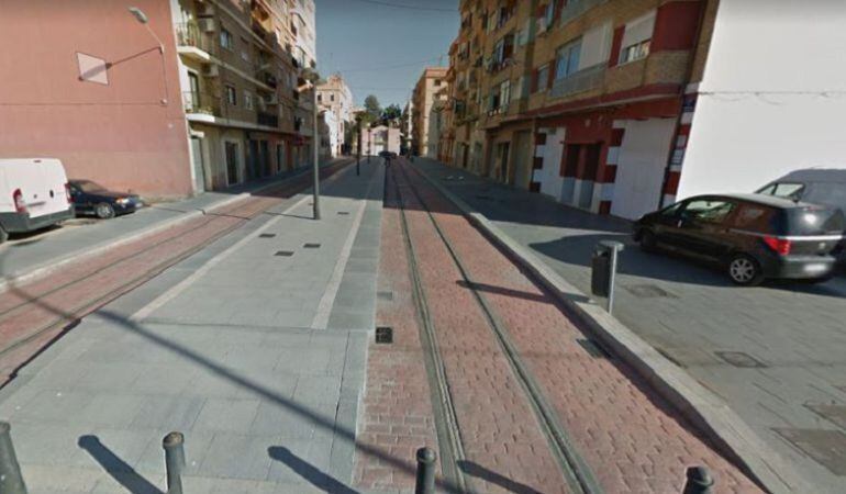 Las vías del tranvía del barrio de Nazaret