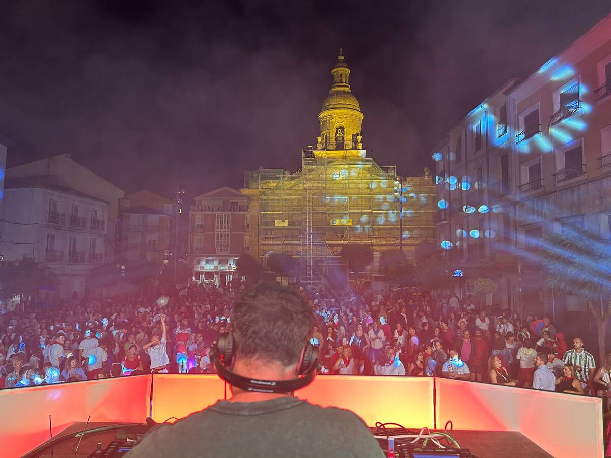 Calahorra vibra con la música de los Los40 Sessions