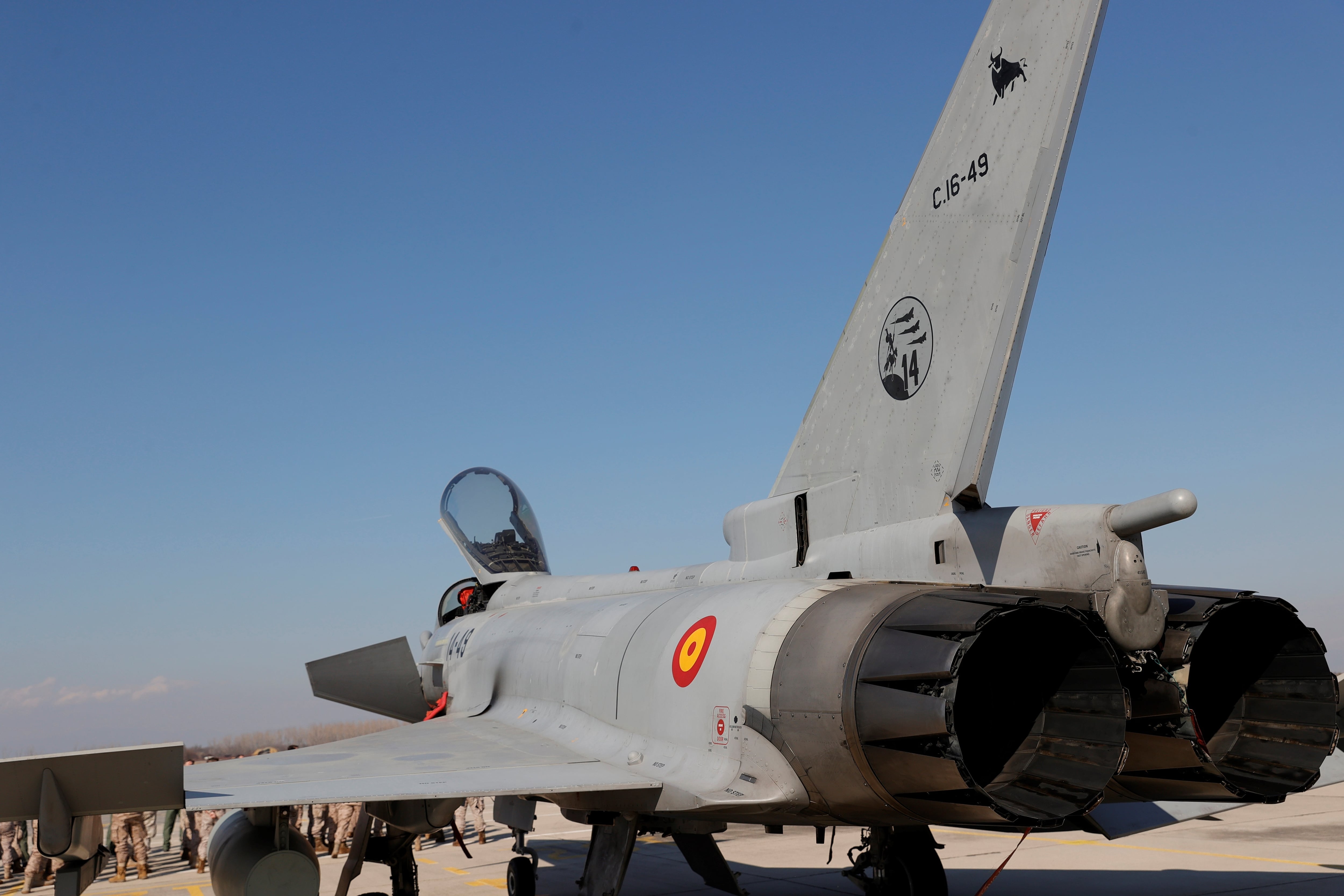 Imagen de archivo de uno de los cuatro cazas Eurofighter que el contingente español en Bulgaria, el destacamento &quot;Strela&quot;, posee en la Base Aérea de Graf Ignatievo