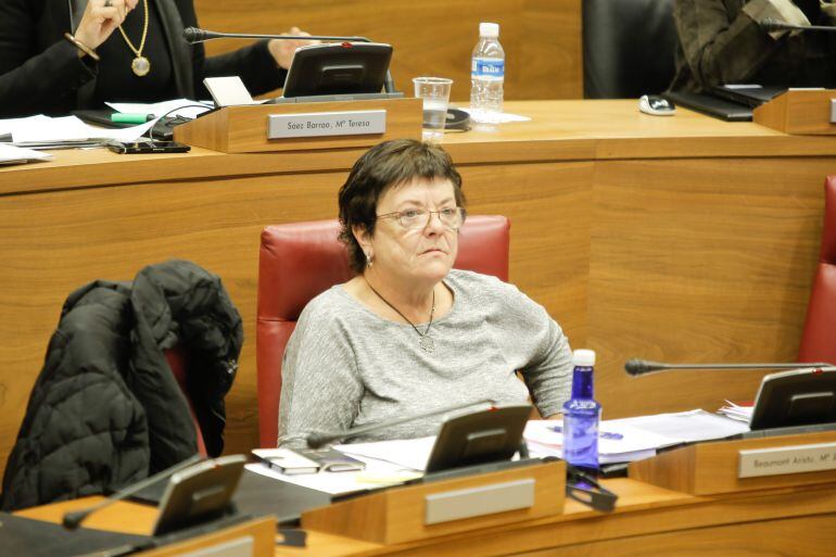 María José Beaumont ha anunciado el acuerdo con el Estado para la retirada de los recursos contra las ofertas públicas de empleo de Navarra