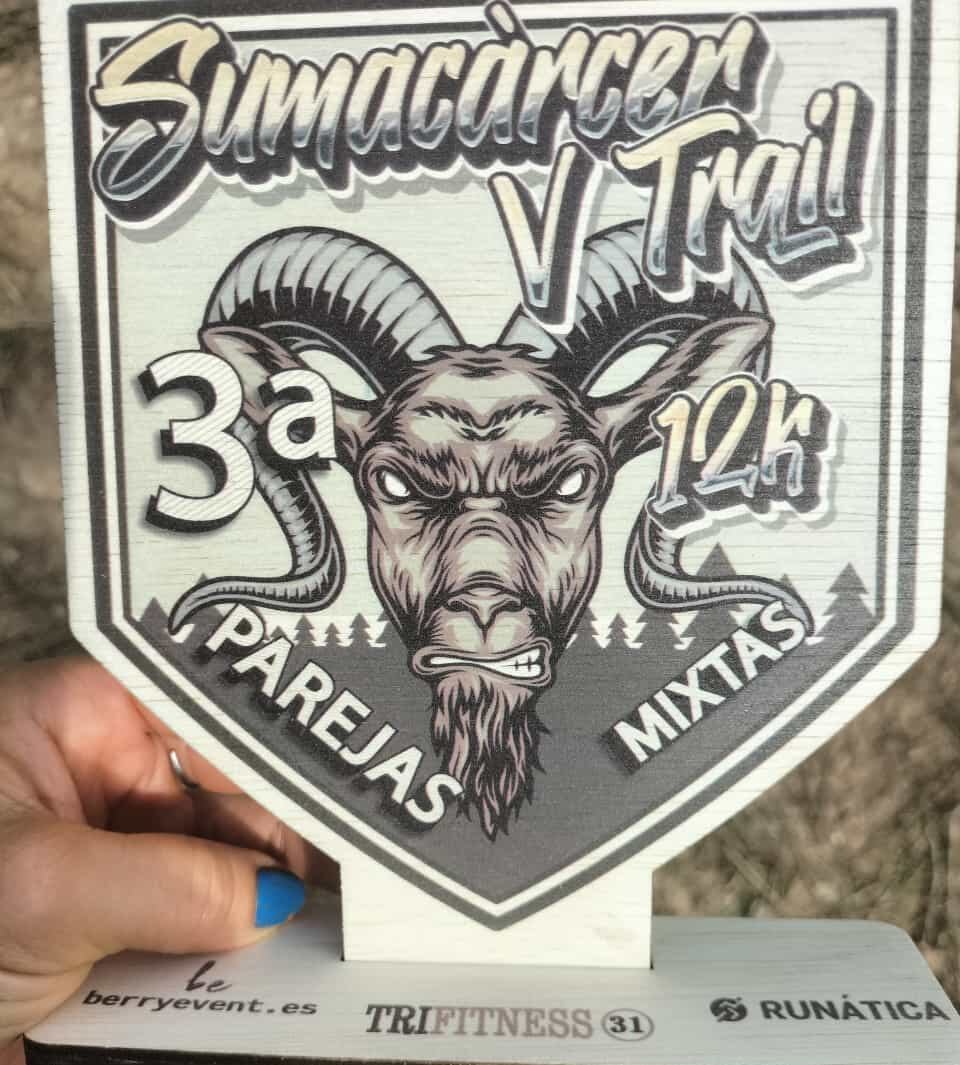 Trofeo conseguido con la tercera posición