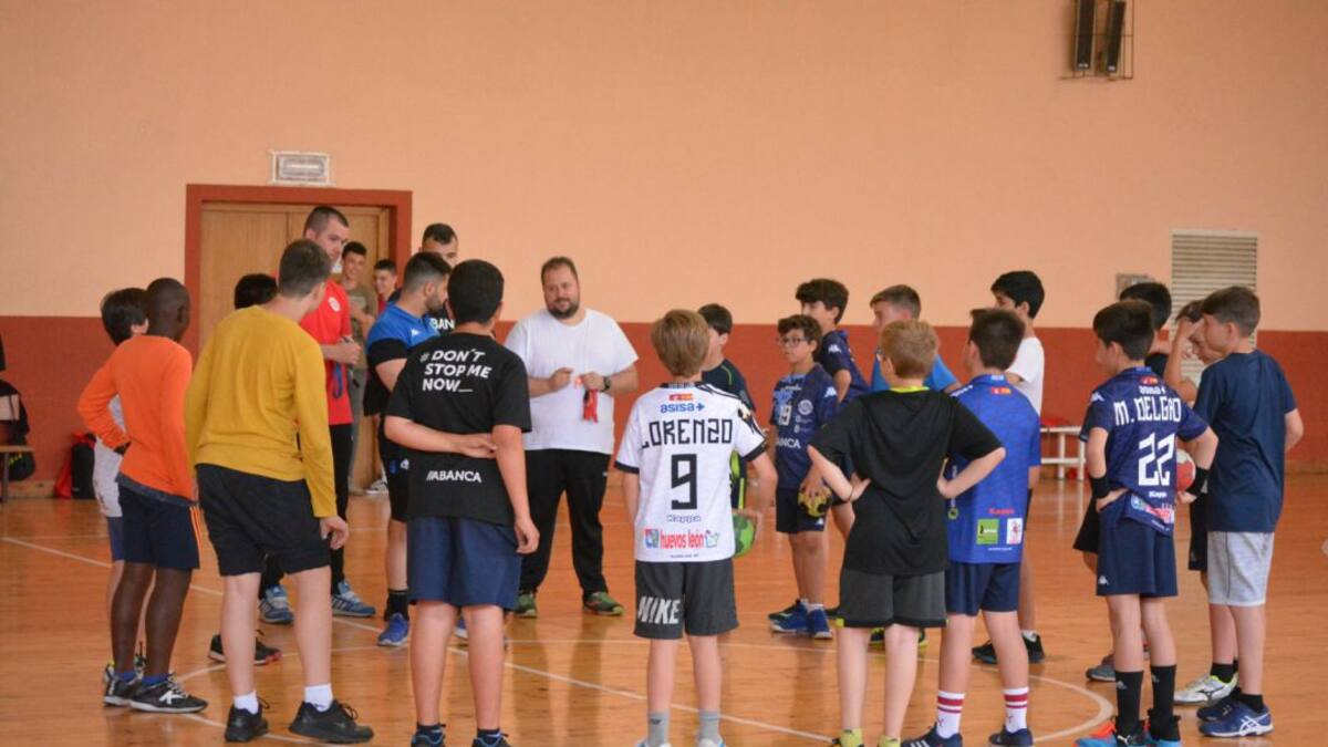 La Otra Cara del Deporte Leonés - La inagotable factoría de talentos del Ademar (24/02/2021)