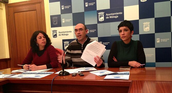 Rueda de prensa de IU sobre la tarifa del agua en el ayuntamiento de Málaga