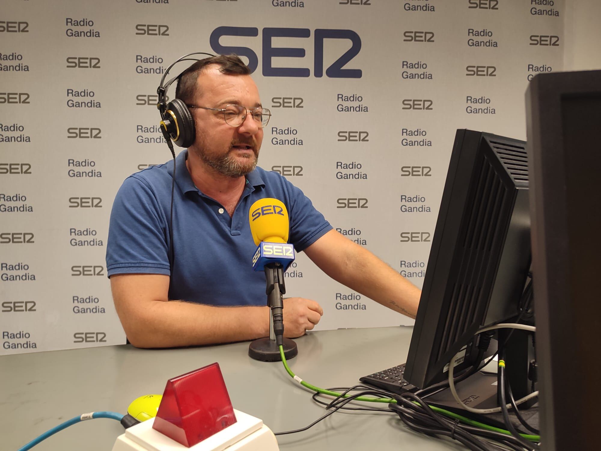 Daniel Ardid, conductor del programa Hoy por Hoy Gandia Magazín.