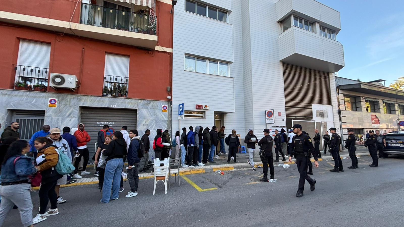 Colas oficina PANGEA Elche