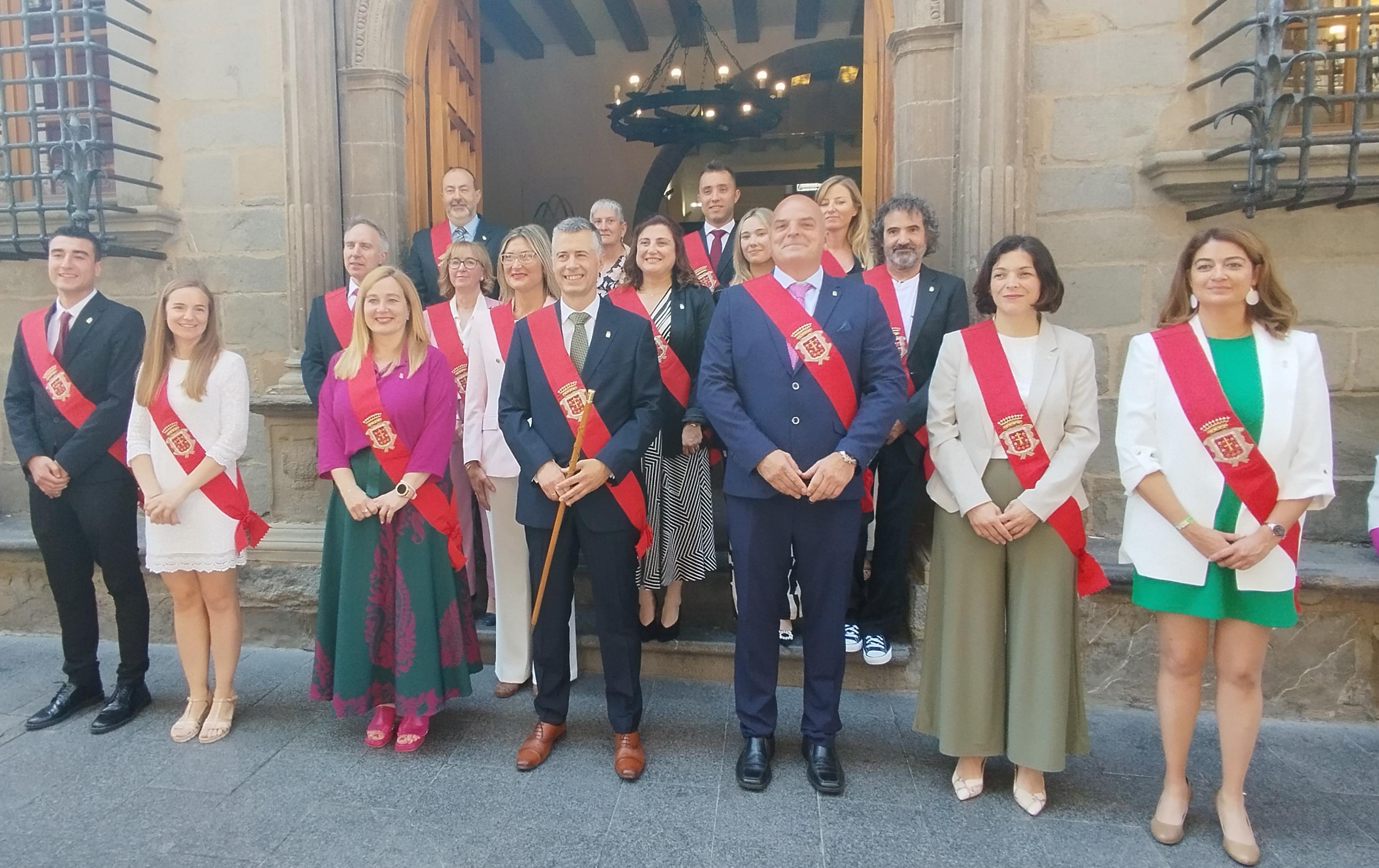 Diecisiete ediles forman la nueva corporación jaquesa, con Serrano a la cabeza