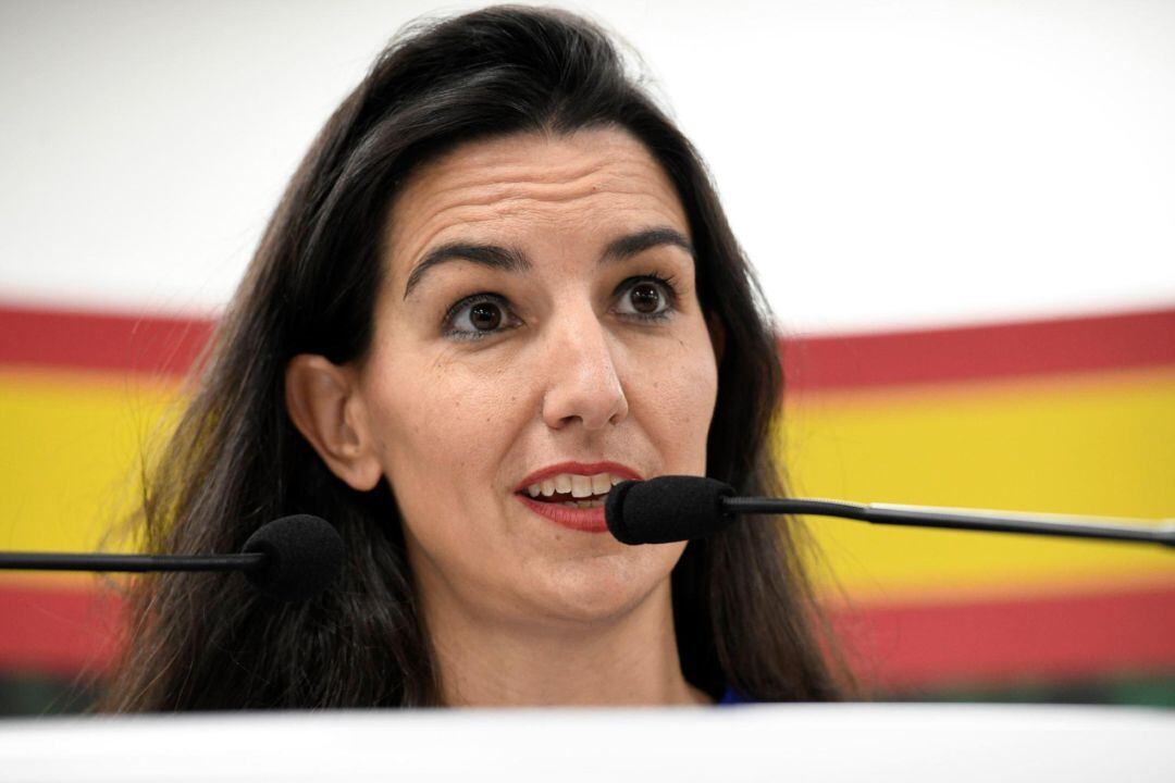 La portavoz de Vox en el Parlamento madrileño, Rocío Monasterio, durante la rueda de prensa esta mañana en la sede madrileña de esta formación.