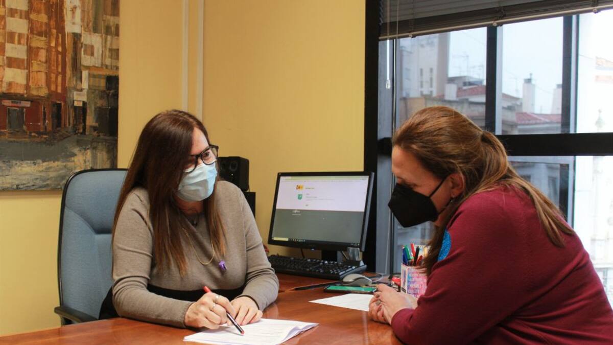 Borriana recibe 134 solicitudes de demanda para las ayudas Paréntesis y ya realiza los primeros pagos