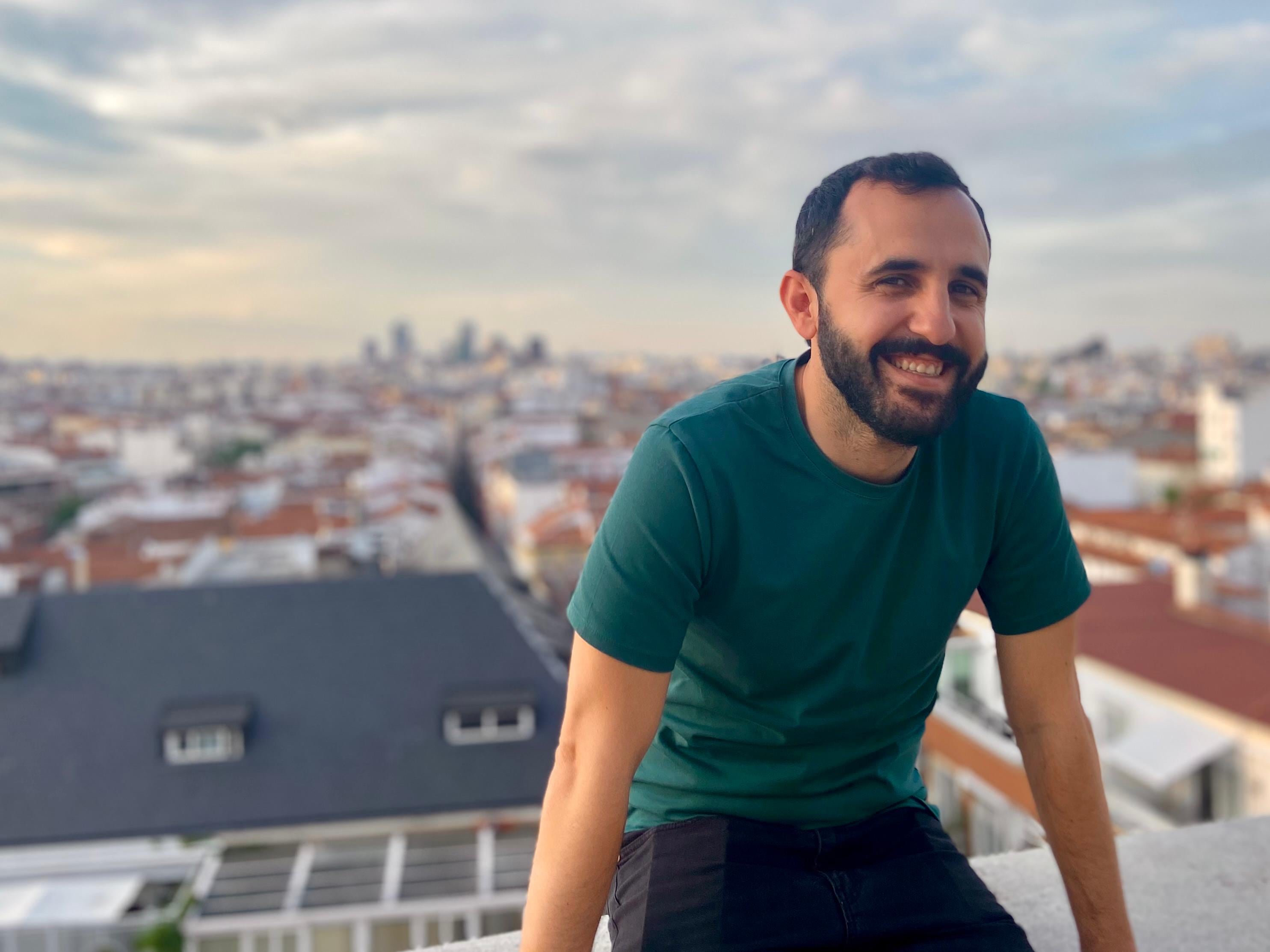 Víctor Olazábal en la terraza de la Cadena SER