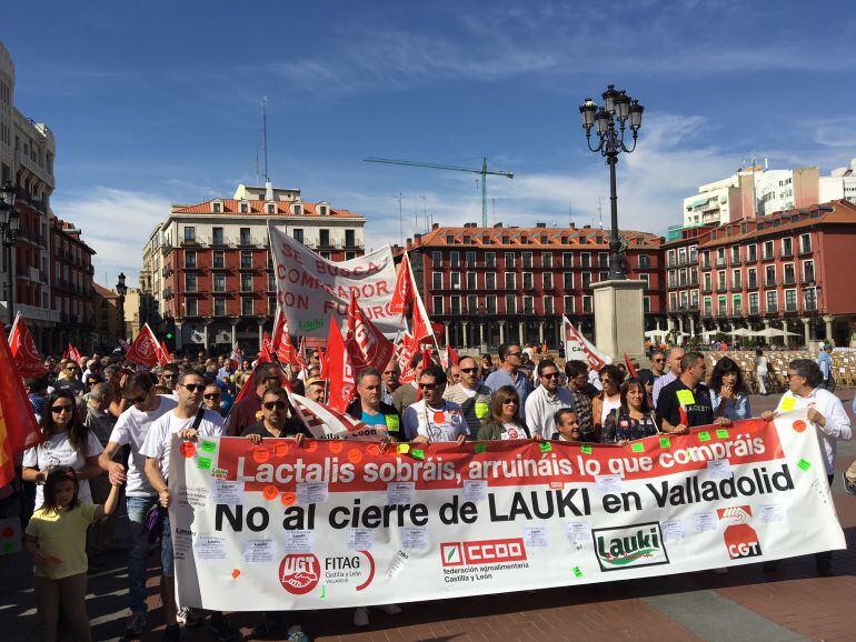 La manifestación sale de la Plaza Mayor de Valladolid