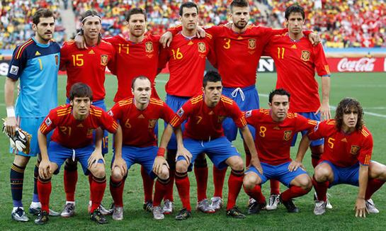 España 0 - Suiza 1. Del Bosque contó para el debut mundialista con Iniesta pero reservó a Fernando Torres