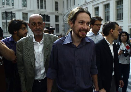 El secretario general de Podemos, Pablo Iglesias, a su llegada al Palacio de Cibeles.