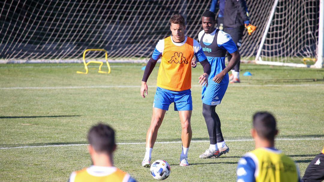 Tano y Appín, entrenándose