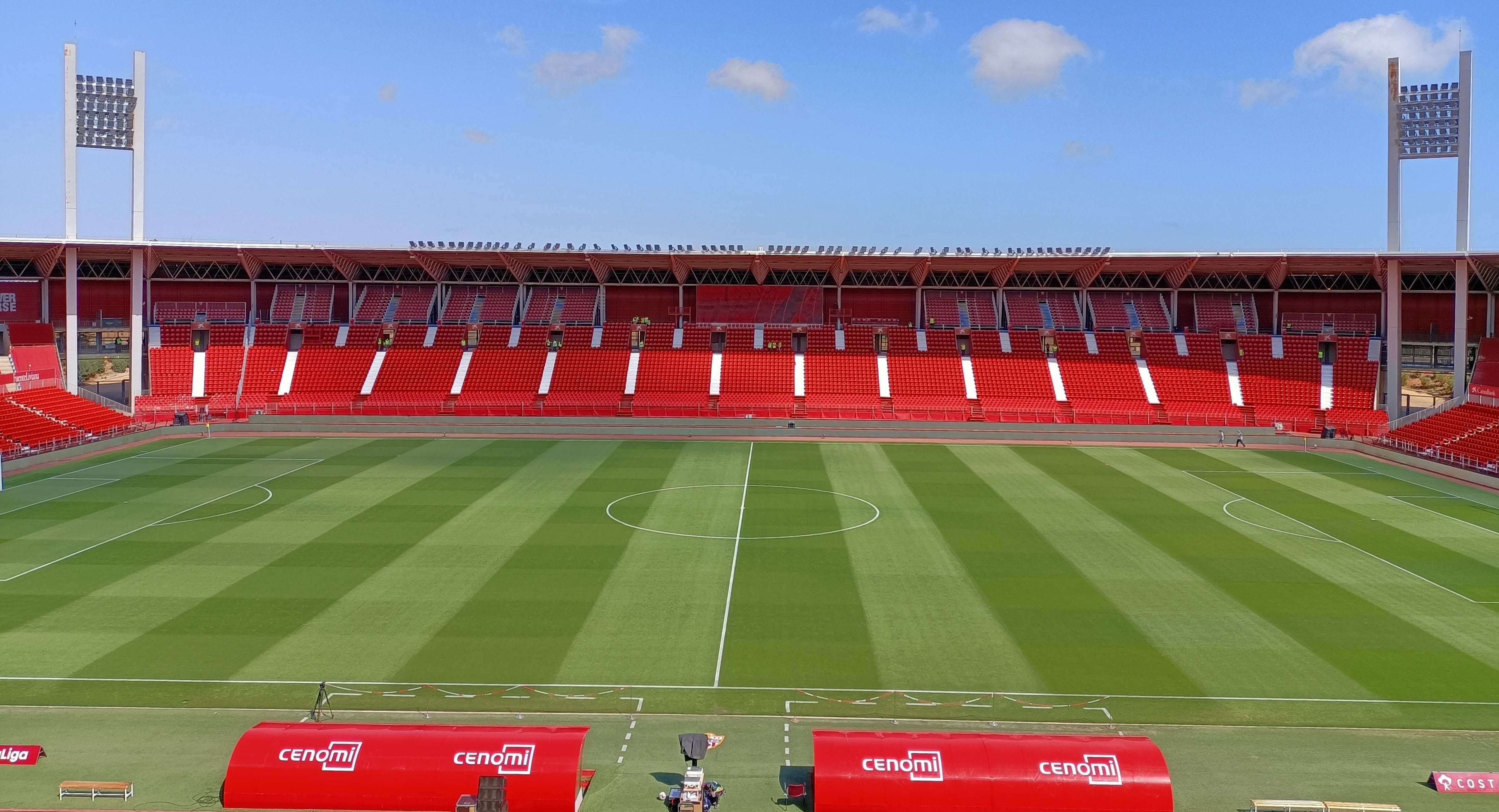 El Almería tiene uno de los Estadios con menos capacidad de Primera.