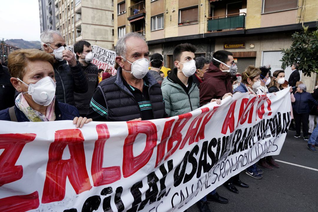 Protesta vecinal por el desprendimiento del vertedero de Zaldibar