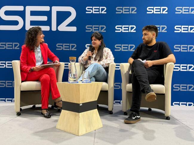 Uhma Sánchez y Gorka Acedo en los 'Encuentros SER Euskadi'