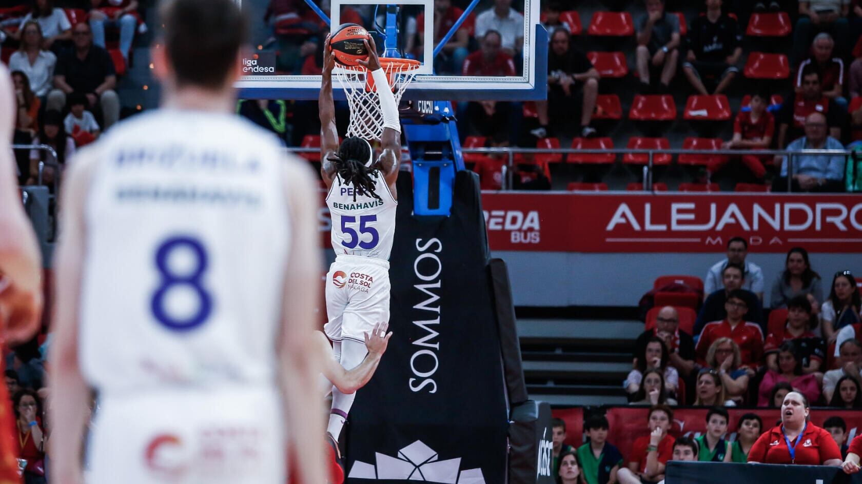 El Unicaja no baja el pistón y a pesar del sufrimiento supo ganar al Casademont Zaragoza