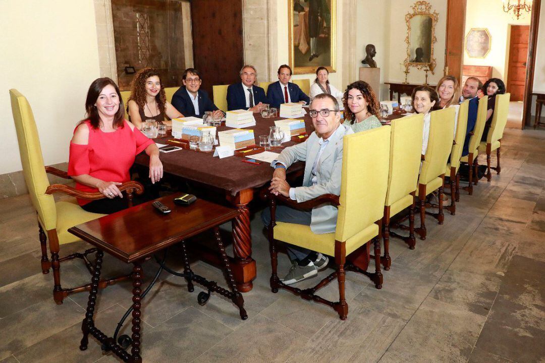 Primera reunión del nuevo Consell de Govern