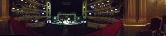 Vista panorámica desde el palco central del Teatro Real del escenario donde tendrá lugar la celebración de la Lotería de Navidad