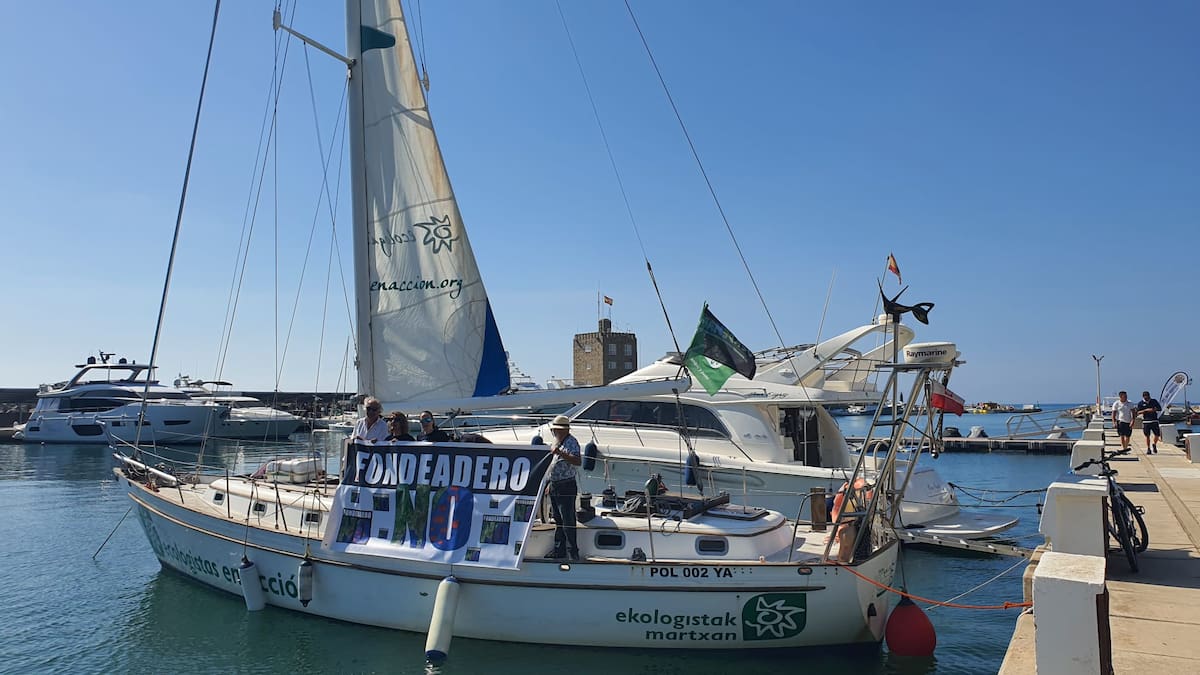 Ecologista de Verdemar protestan contra los fondeaderos en el Día Mundial del Medioambiente