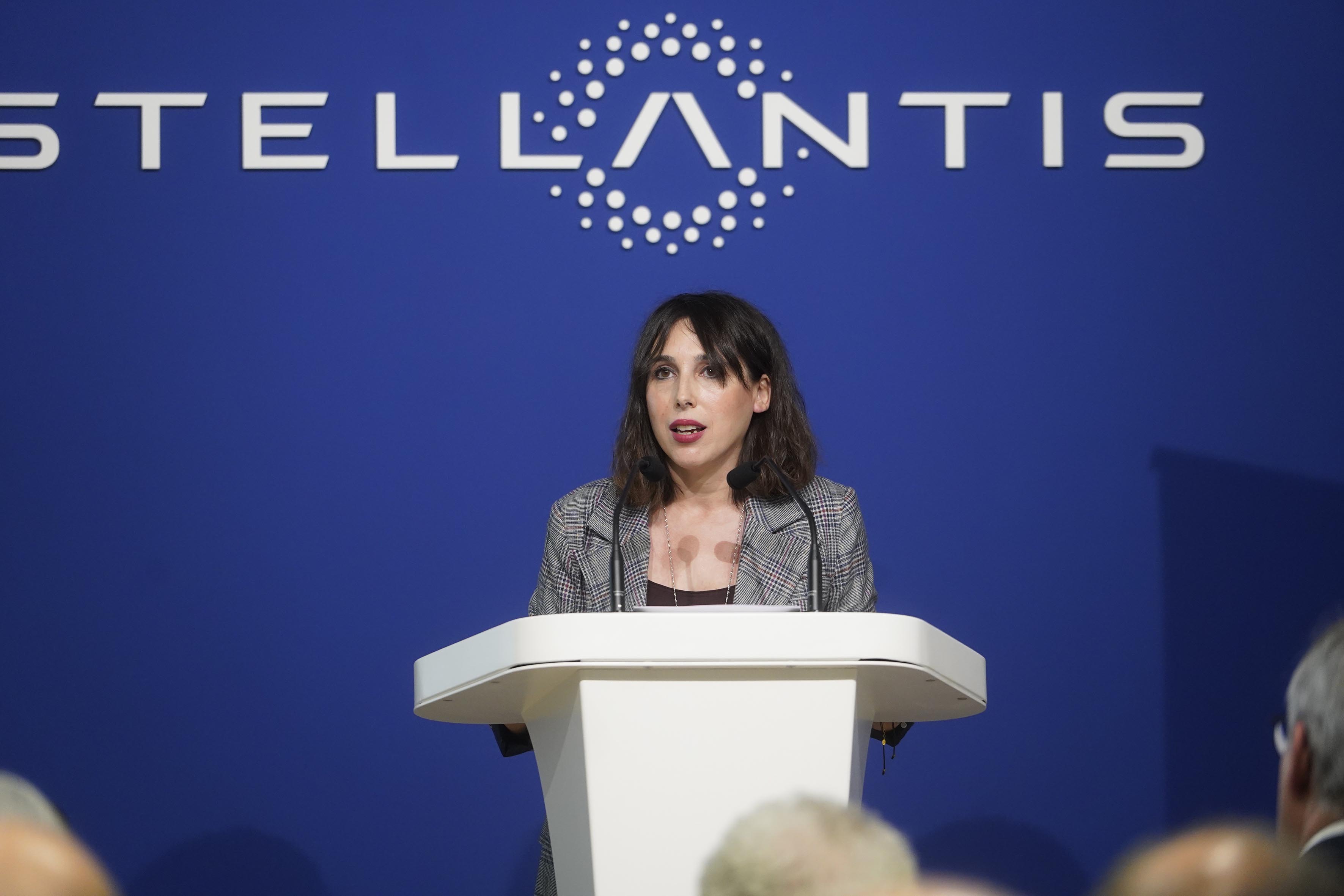 La conselleira Lorenzana visita Stellantis Vigo