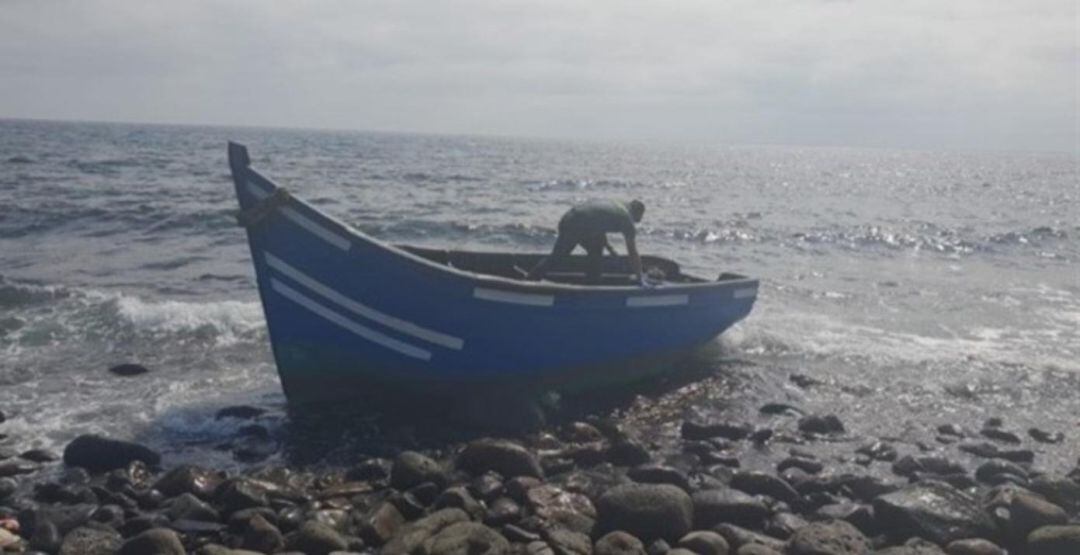 Imagen de una de las pateras llegada a las costas de Canarias